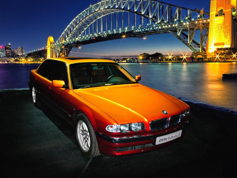  BMW L7 by Karl Lagerfeld 1997 года  (фото 1 из 2)